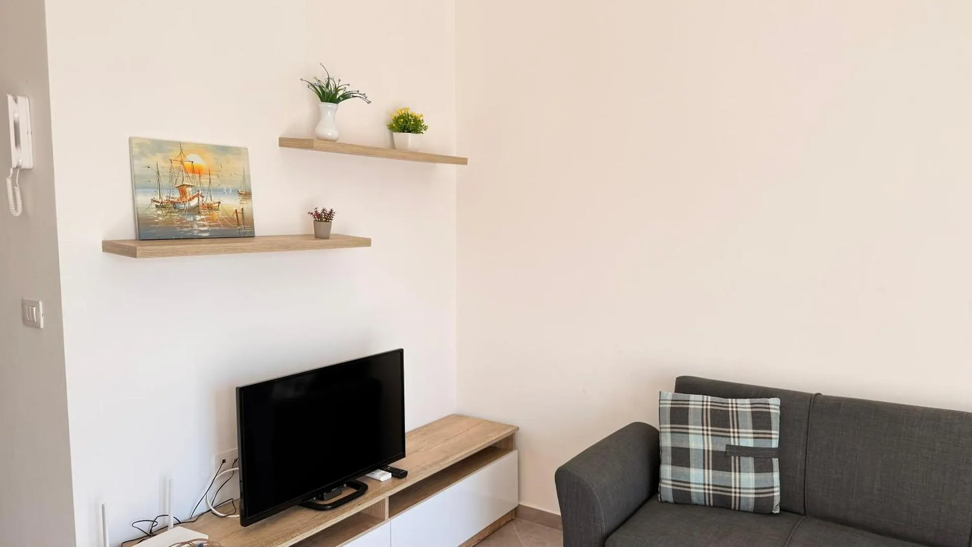 Vala Mar Apartments By Four C Hamallaj