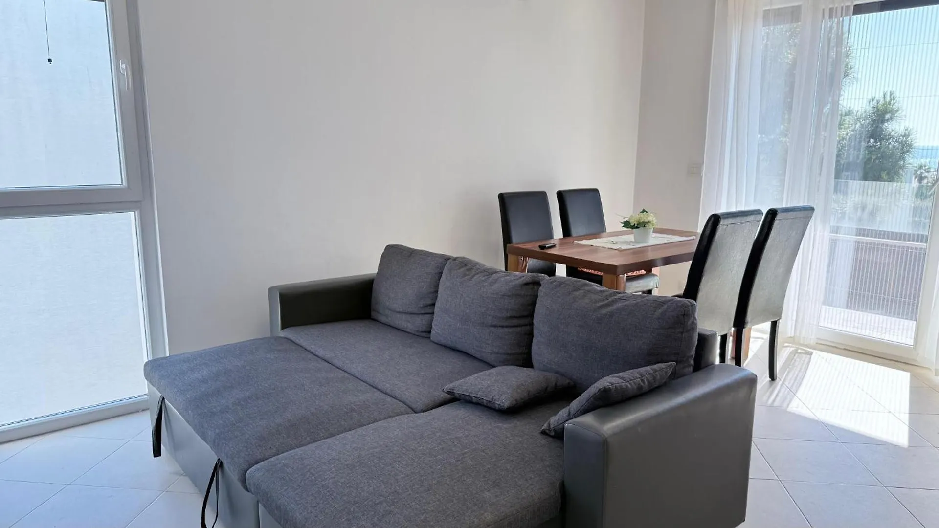 Vala Mar Apartments By Four C Hamallaj